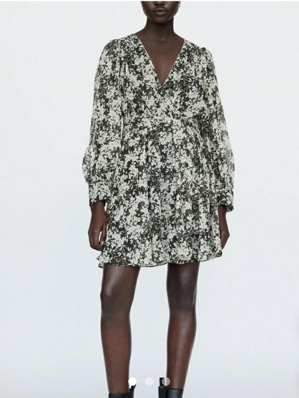 Zara V-Neck Long Sleeve Floral Faux Wrap Mini Dress Size M